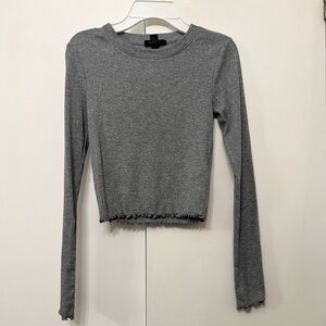 Gently used Forever 21 gray ribbed long sleeve crop top Size S